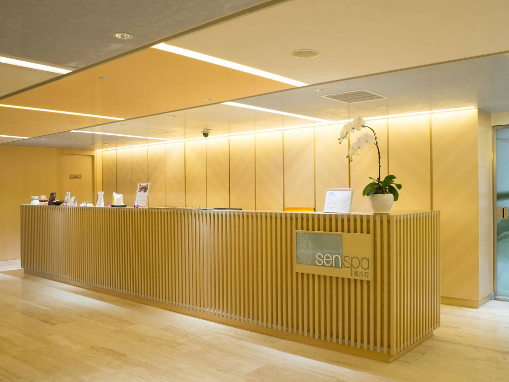 HUALUXE Shanghai Twelve At Hengshan by IHG