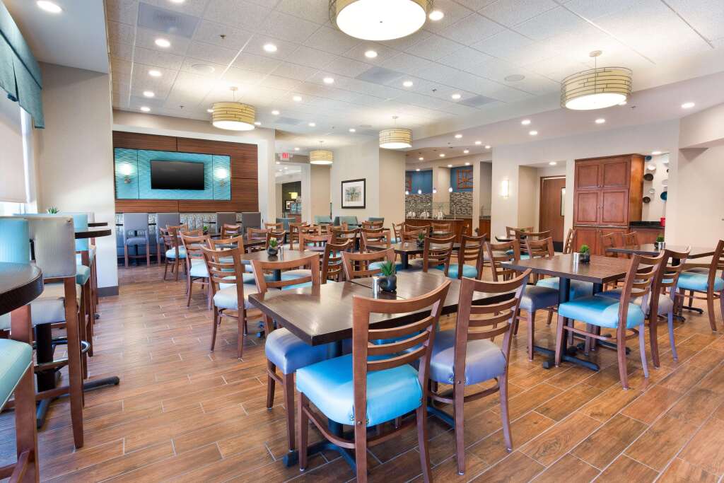 Drury Inn & Suites Burlington