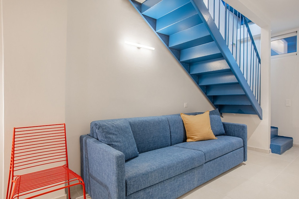 Kallithea Apartments by Olala Homes