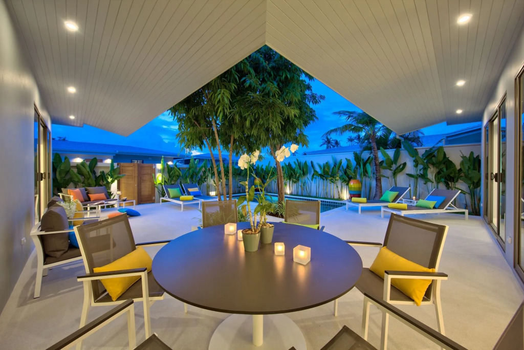 Villa White Orchid