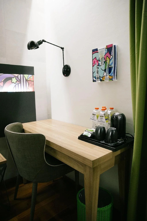 MaxOneHotels at Dharmahusada Surabaya
