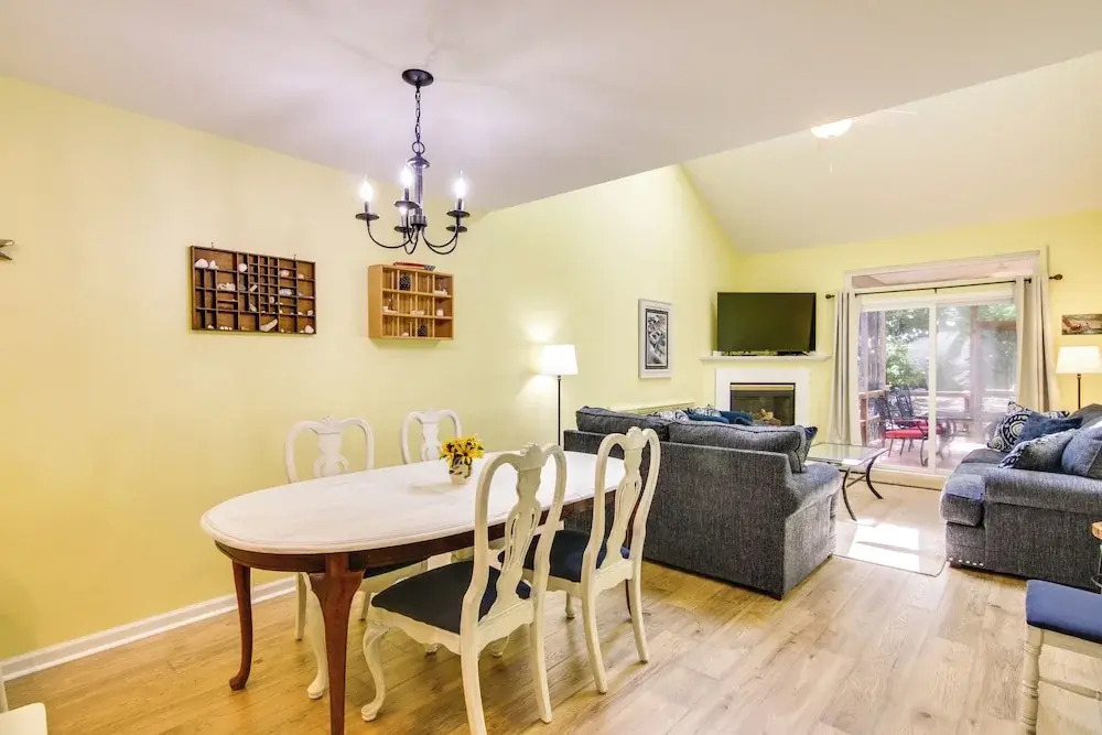 Poolside Fun, Beach Walks! Ocean Pines Coastal Gem