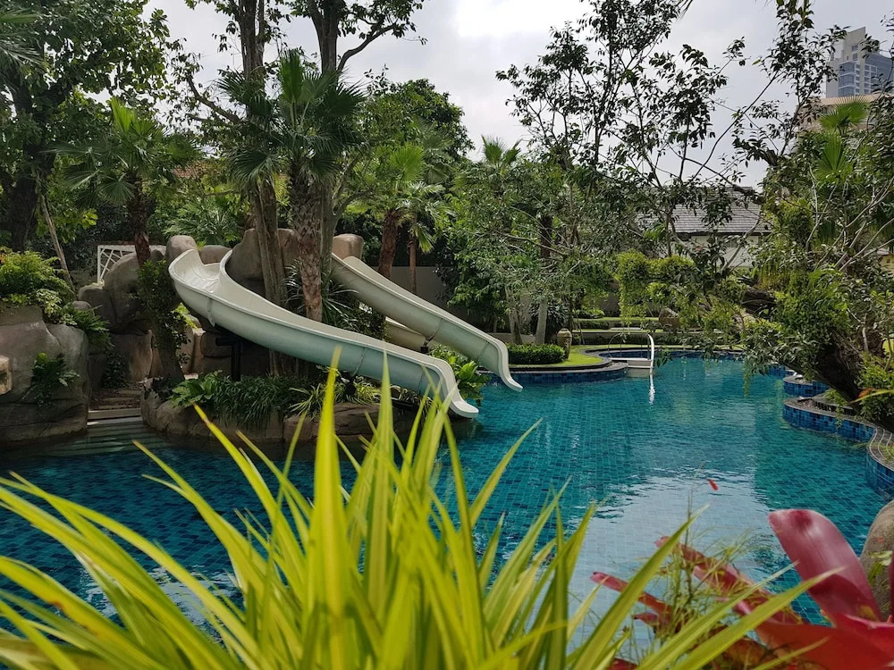 Riviera 1BR Sea View B809