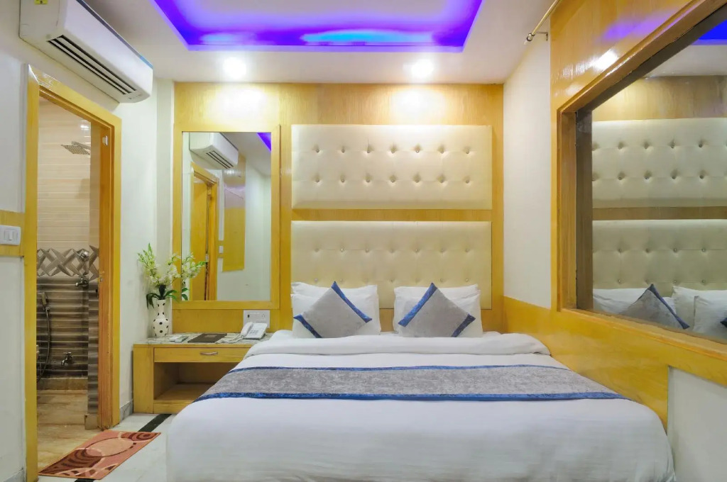 Check In Room RK Ashram