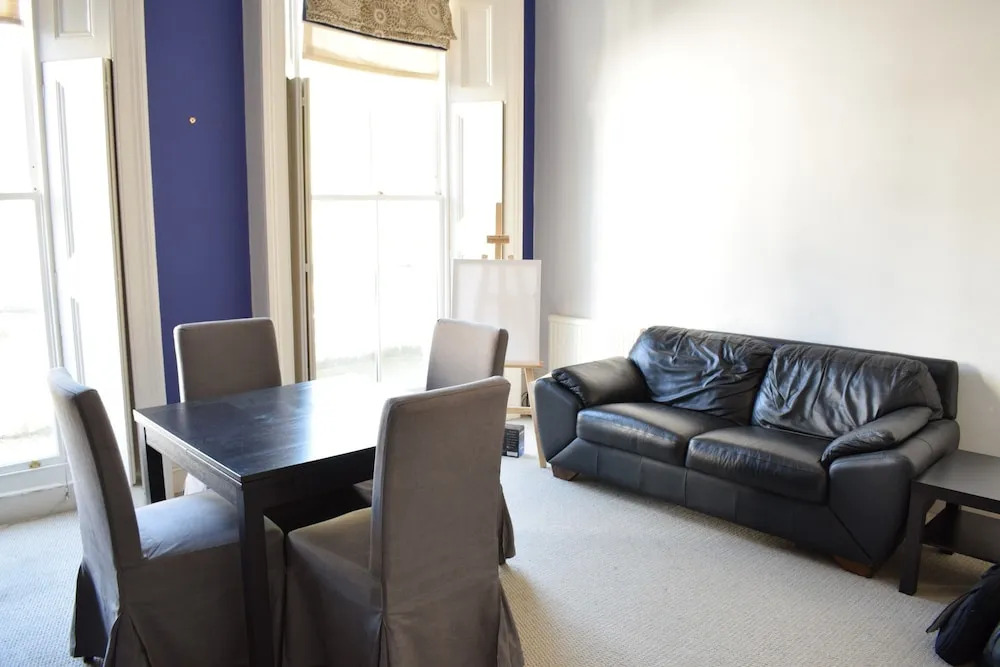 Central Location 1 Bedroom Flat