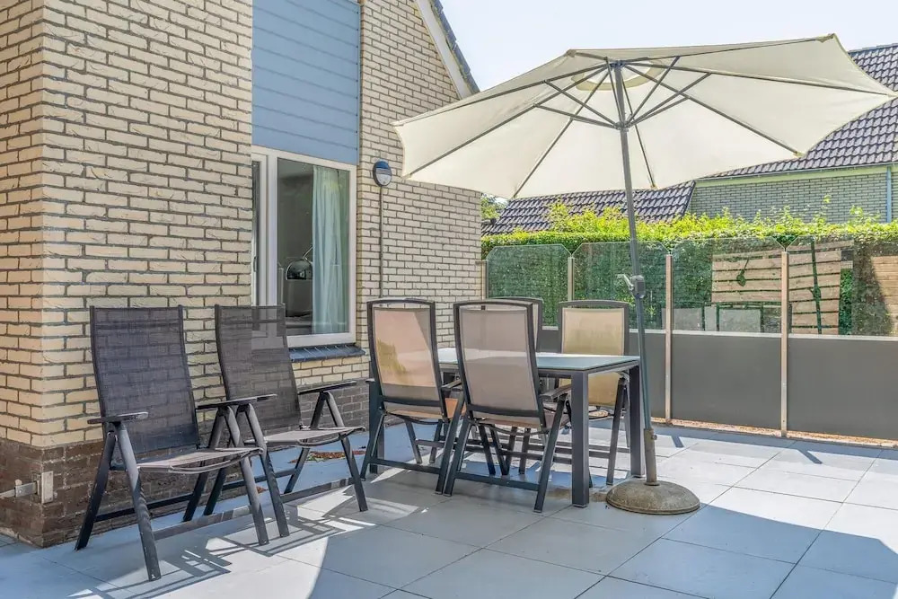 Villa With Finnish Sauna and Outdoor Shower