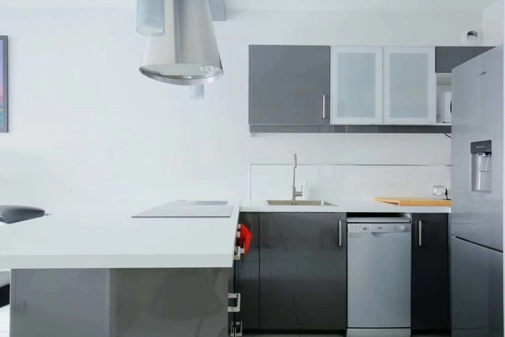 Newly Renovated Apartment: 6th District
