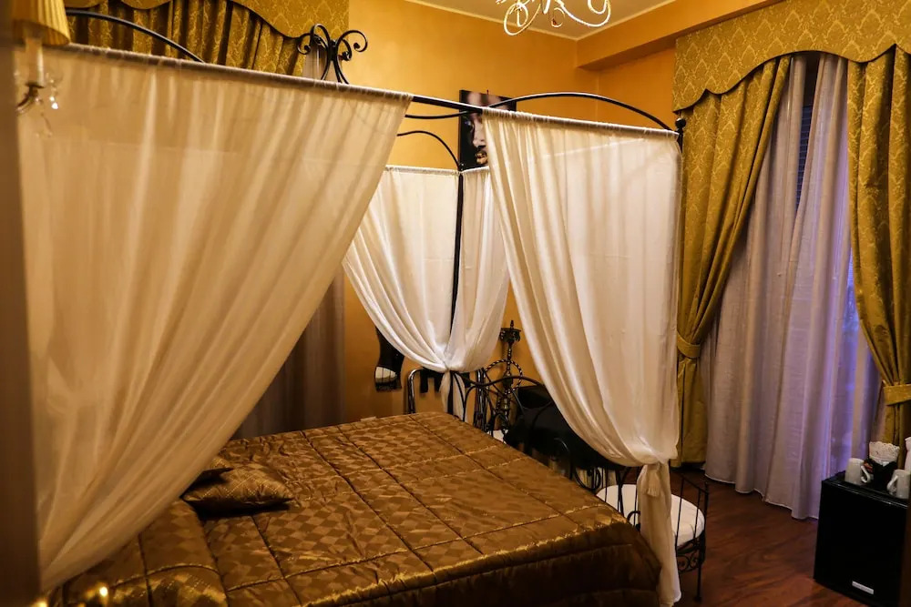 Holidays Rooms Rome