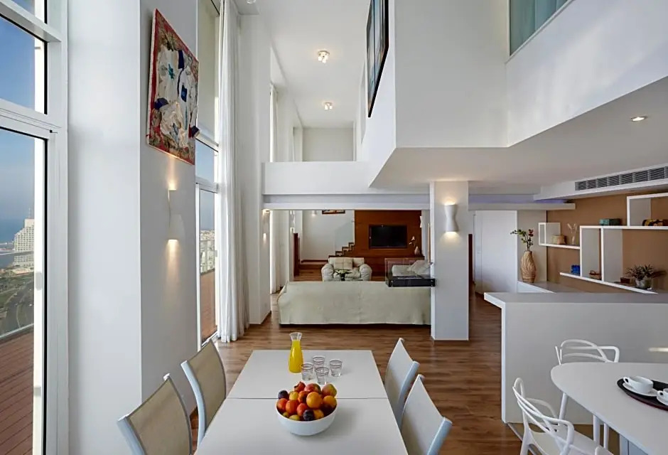 Island Suites Hotel