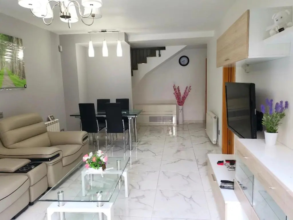 Duplex / Beach 3min/ BCN center 10min/Tren 2min