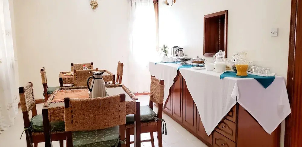 Family Nest Guest House