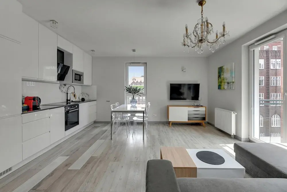 Old Town Bastion Walowa Apartments by Noclegi Renters