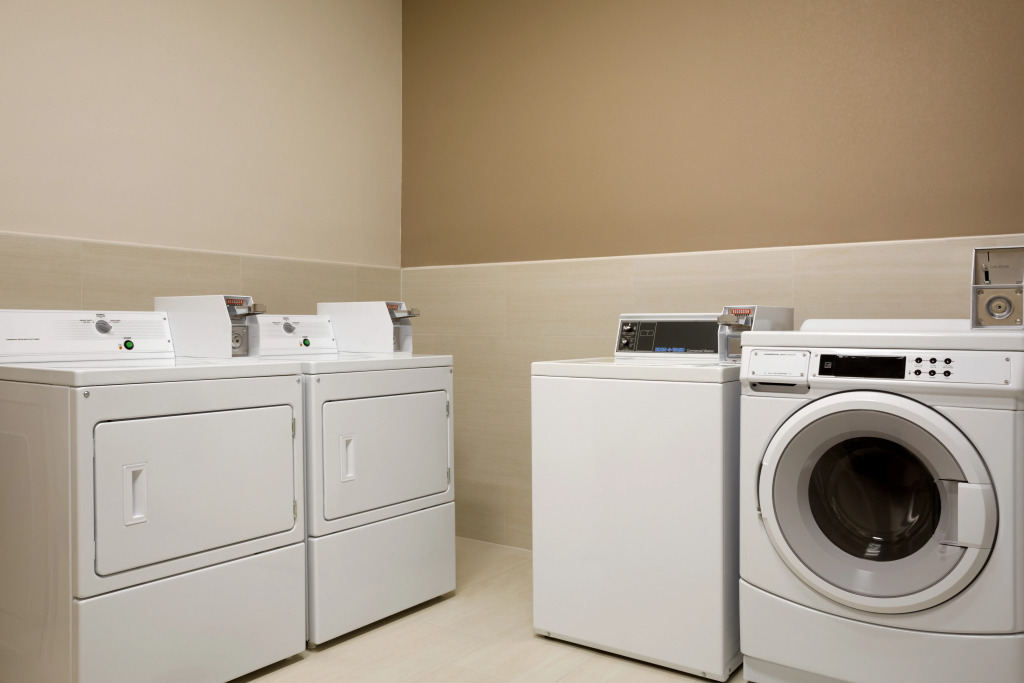 Holiday Inn Express & Suites - McAllen - Medical Center Area by IHG