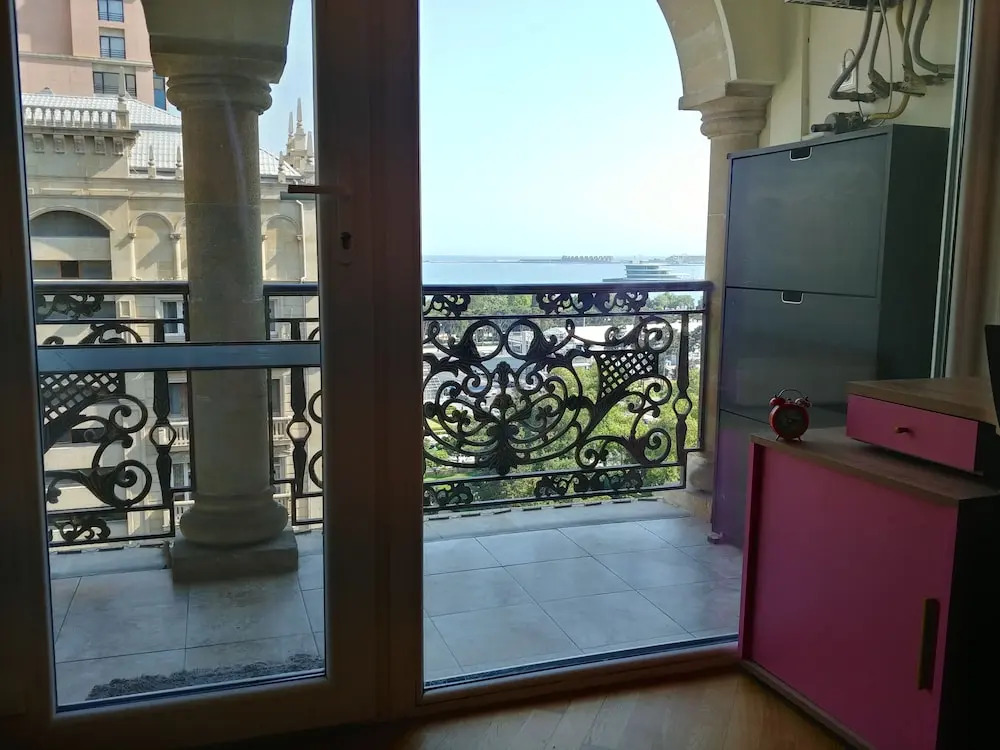 Apartment with Caspian Sea and F1 view