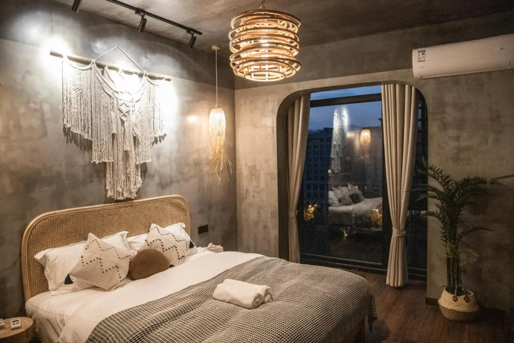 Locals Apartment Place 18