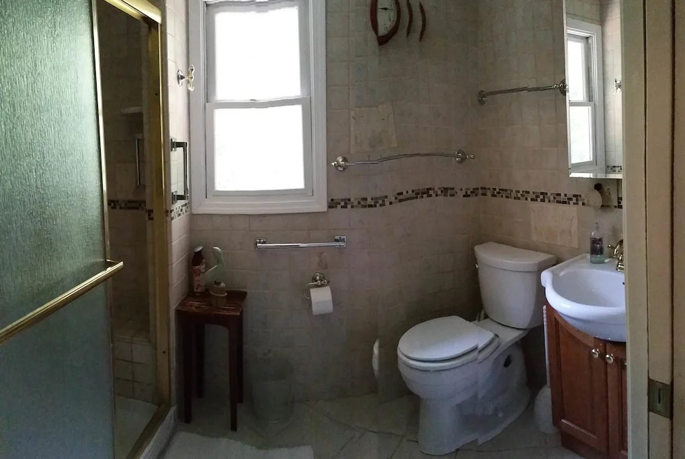 Acorn Ridge Bed and Breakfast