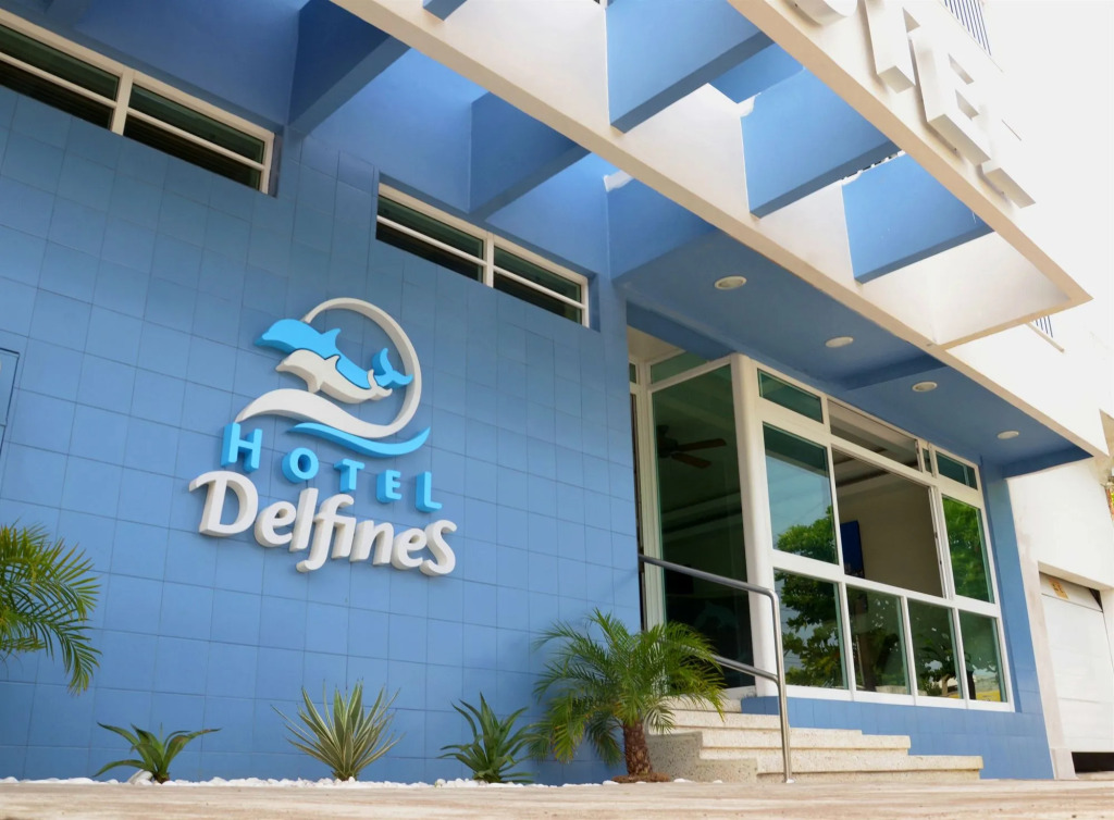 Hotel Delfines - a 2 calles del Acuario Veracruz