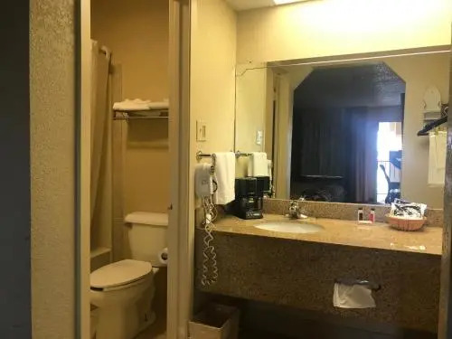 Super 8 by Wyndham Monroe