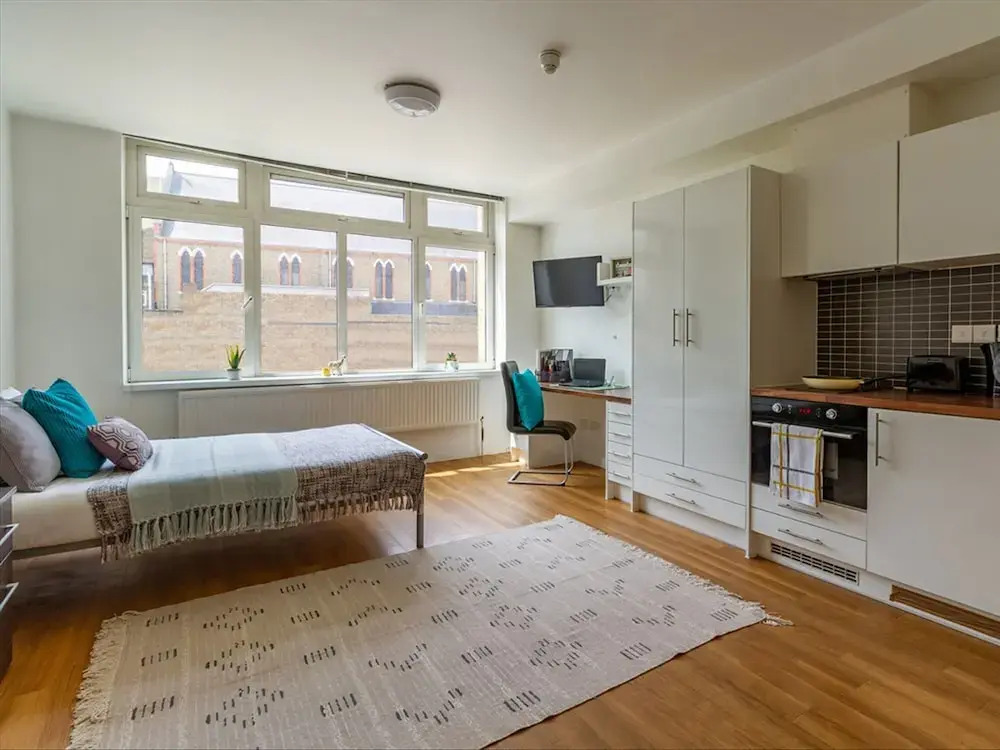 Lovely Studios North Kensington