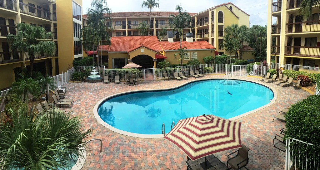 Holiday Inn & Suites Boca Raton - North