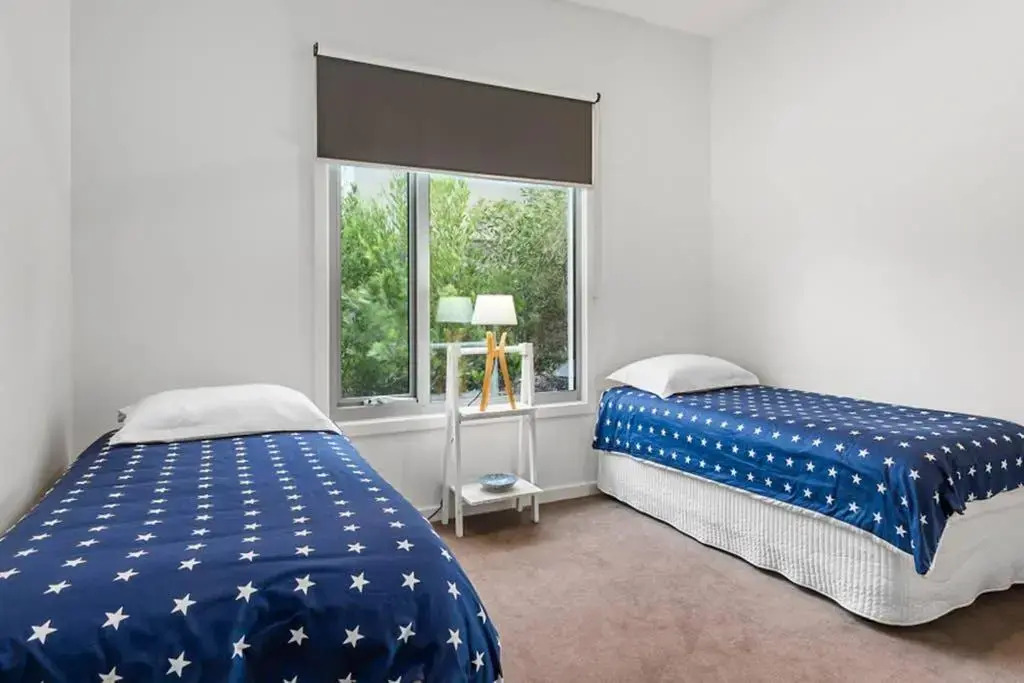 Aireys Coastal Beach House Luxury with Ocean Views
