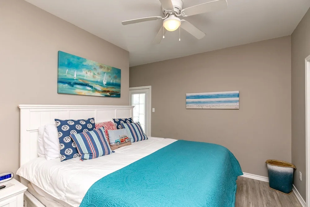 15233 Beach Way Drive Townhome