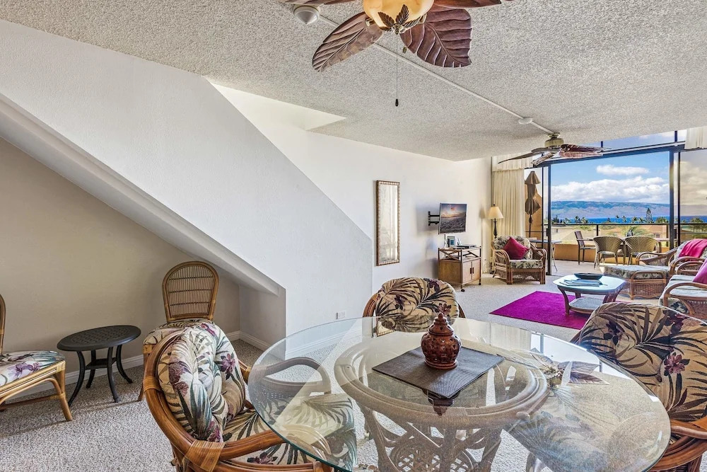 Kahana Villa