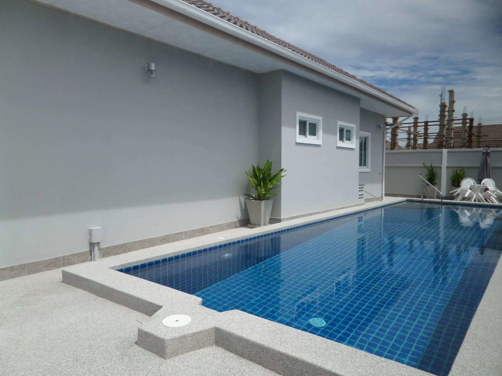 Siam Court Hotel and Resort
