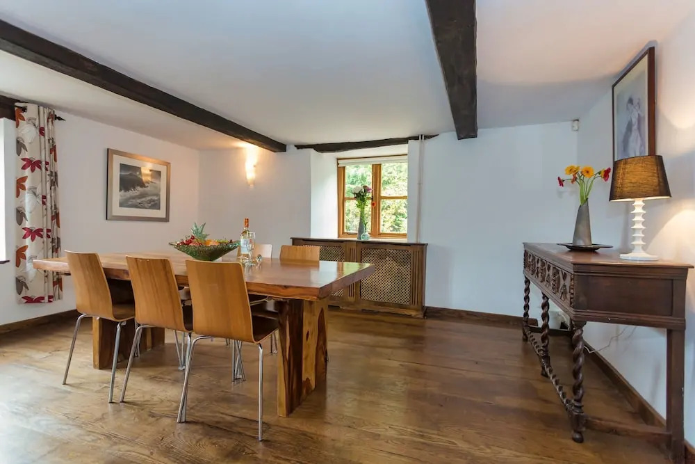 Prixford Barton 6 Bedrooms
