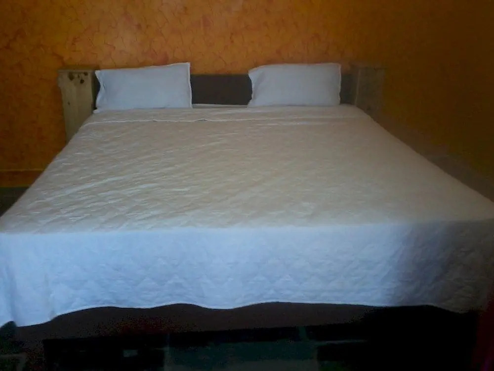 Camp SanFrancisco Guest House