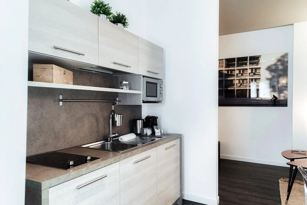 MyHomeInComo - Art Design Suites