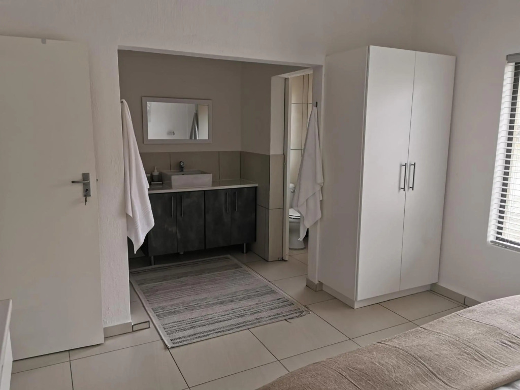 Gemsbok Place