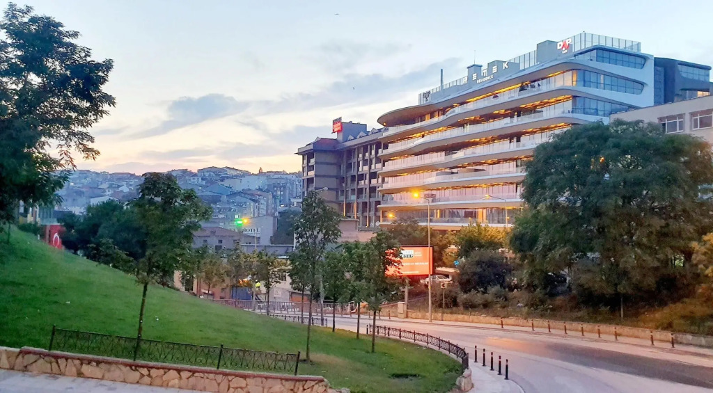 Taksim leylak suite