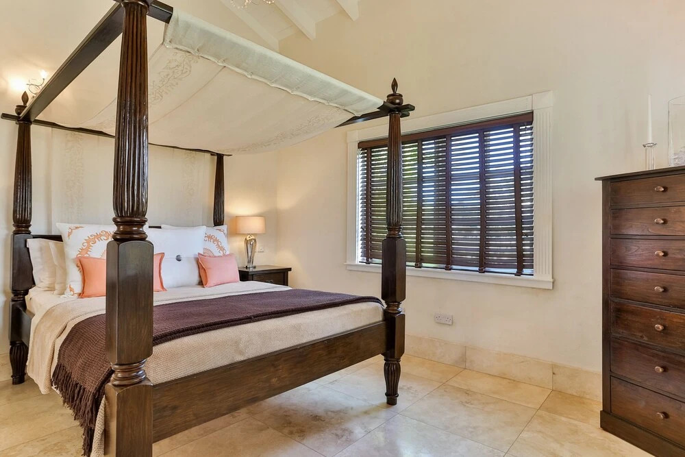 Cayman Villa - Contemporary 3 bedroom Villa with Stunning Ocean Views 3 Villa by RedAwning