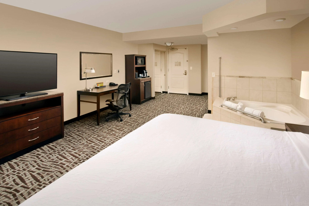 Hilton Garden Inn Winston-Salem/Hanes Mall