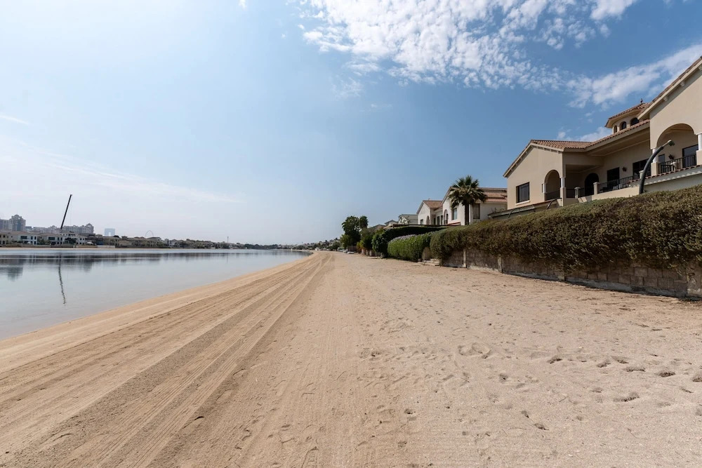 Beachfront 6BR Villa w Private Pool at the Palm