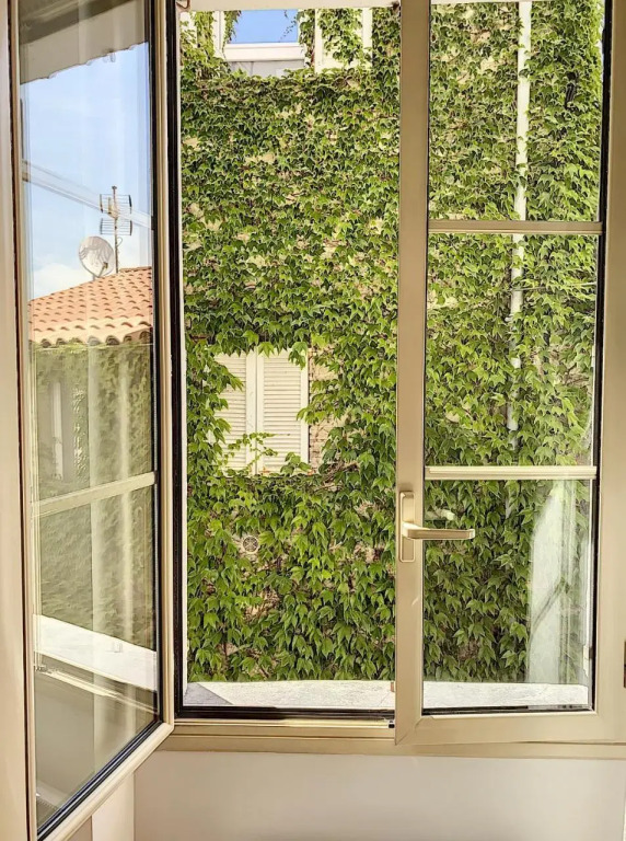 Charming flat in Old Antibes - 50m from the sea