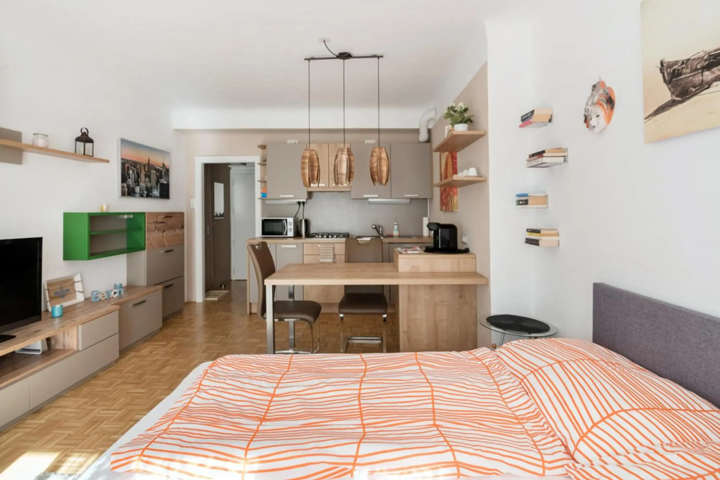 Cosy apartment near VIC (UNO City)