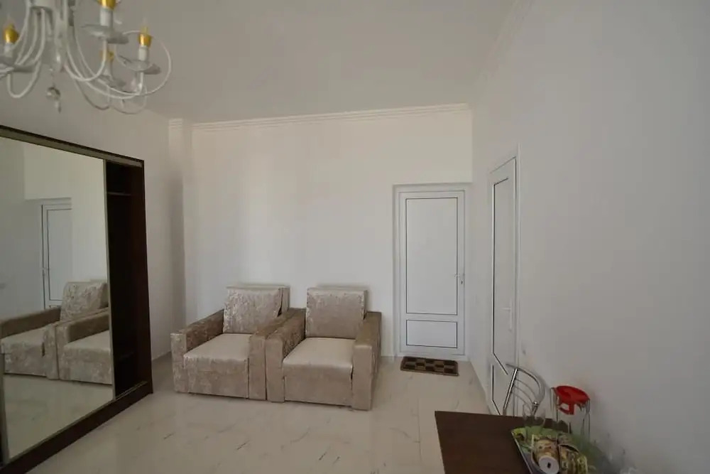 Hotel Chernomorskiy