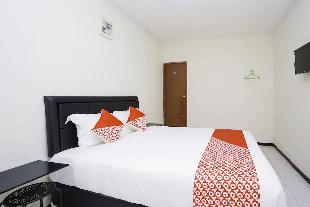 OYO 2094 Prestige Residence