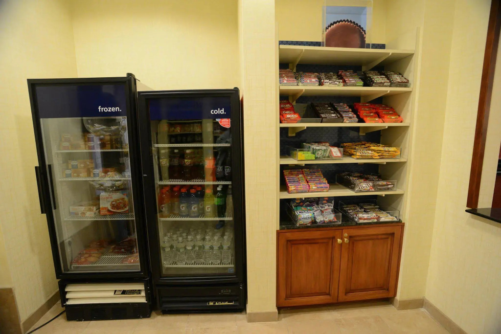 Hampton Inn & Suites By Hilton - Rockville Centre