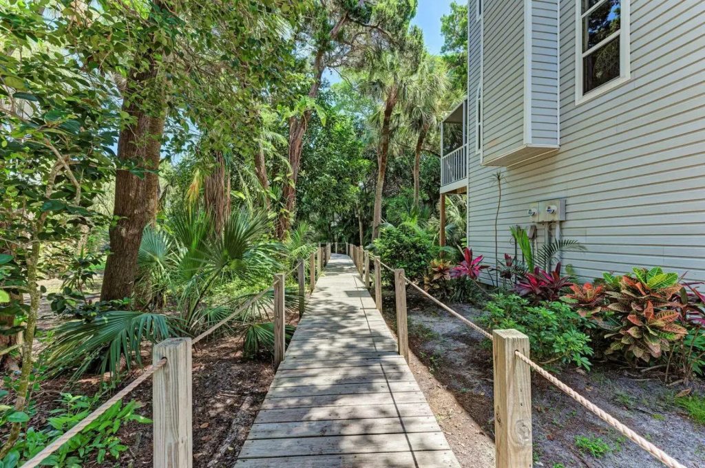 Island Serenity - 6250 Holmes #54