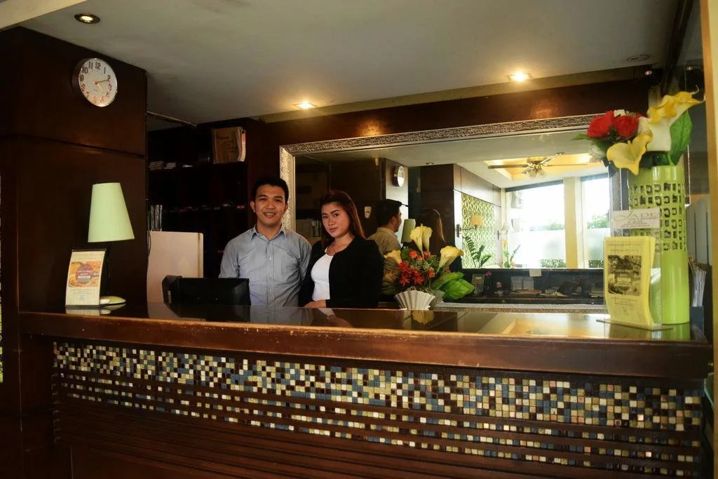 Jade Hotel And Restaurant
