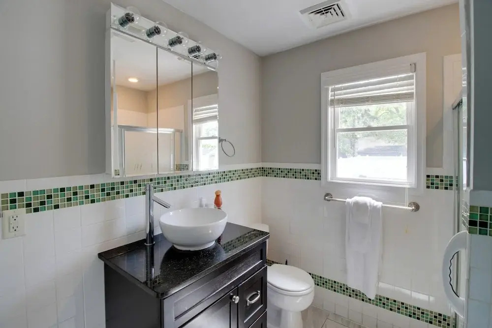 Charming Somers Point House w/ Private Pool!