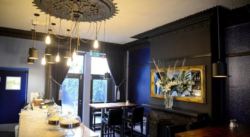 The Townhouse Hotel