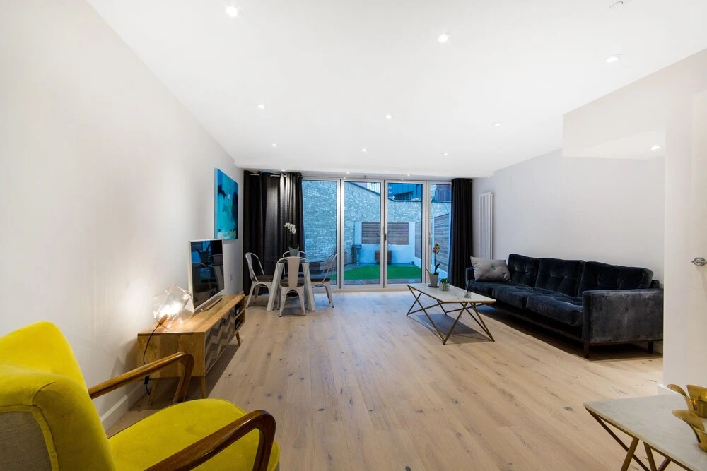 Modern Oasis Apartment