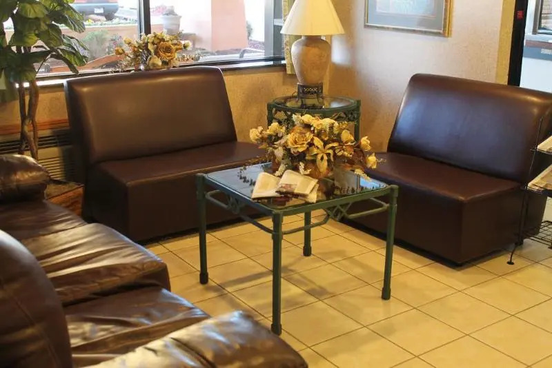 Comfort Inn & Suites Airport