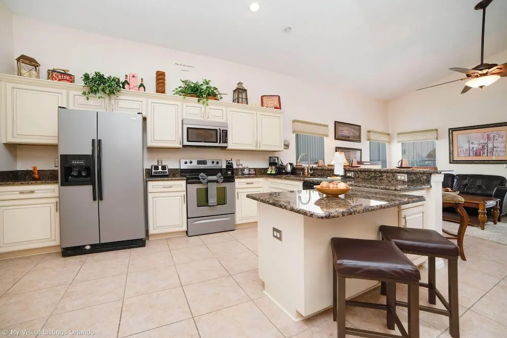 Lovely Lake Front Pool Home With CDC Cleaning Standards, Game Room #5hl252