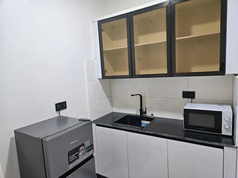 Reens Suites and Apartments