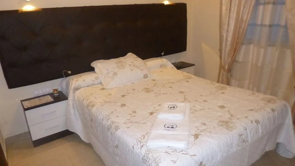 Hostal Cerezo
